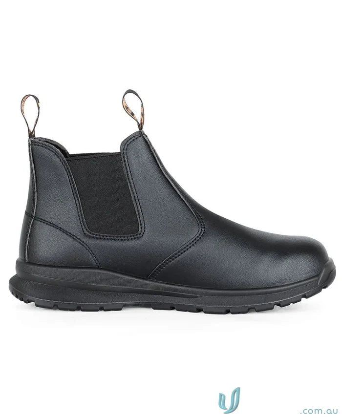 Black Chelsea boot with resistant sole, perfect for uniforms and tough wear